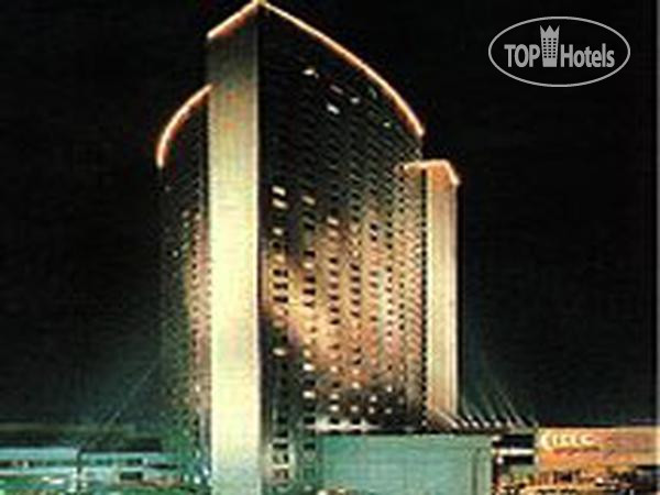 Фотографии отеля  Golden Tulip Shanghai Rainbow 4*