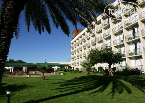 Фотографии отеля  Holiday Inn Bulawayo 4*