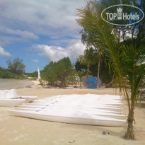 Radisson Blu Azuri Resort & Spa Каяки на пляже