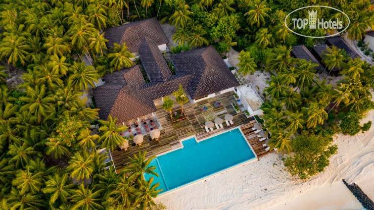 Фотографии отеля  Fiyavalhu Resort Maldives 4*