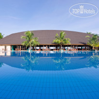 Dhoni Bar Pool в Canareef Resort Maldives 4*