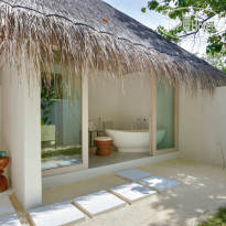 Six Senses Kanuhura  RETREAT BEACH POOL VILLA