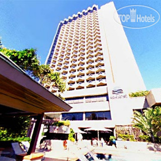 Фото отеля QT Gold Coast 4*