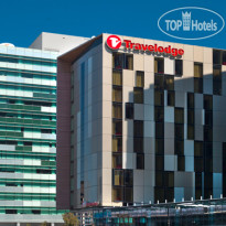 Travelodge Docklands Melbourne Hotel 