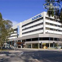 Novotel Canberra 4*