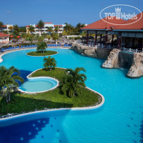 2 бассейна  в Memories Varadero Beach Resort  4*
