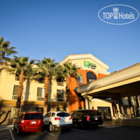 Holiday Inn Express Hotel & Suites Cathedral City 3*