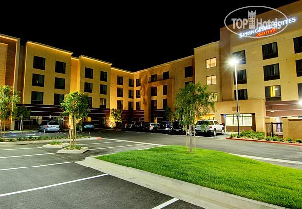 Фотографии отеля  SpringHill Suites Corona Riverside 3*