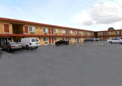 Фотографии отеля  Econo Lodge Fairfield 2*