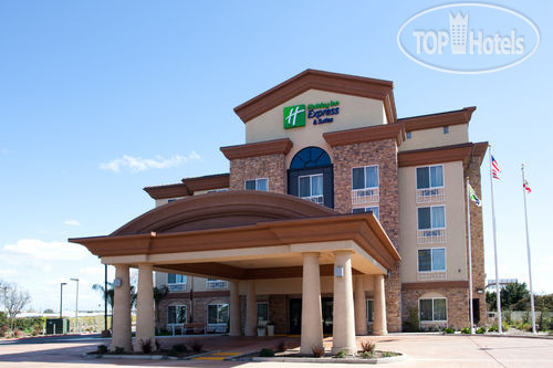 Фотографии отеля  Holiday Inn Express Hotel & Suites Fresno South 2*