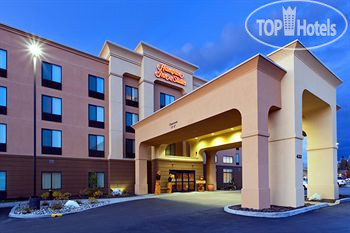 Фотографии отеля  Hampton Inn & Suites Fairbanks 3*