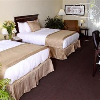 Paramount Plaza Hotel & Suites 
