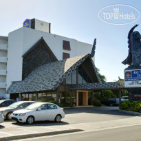 Best Western Plus Aku Tiki Inn 