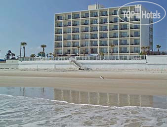 Фотографии отеля  Days Inn Daytona Oceanfront 3*