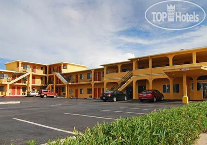 Фотографии отеля  Econo Lodge University 2*