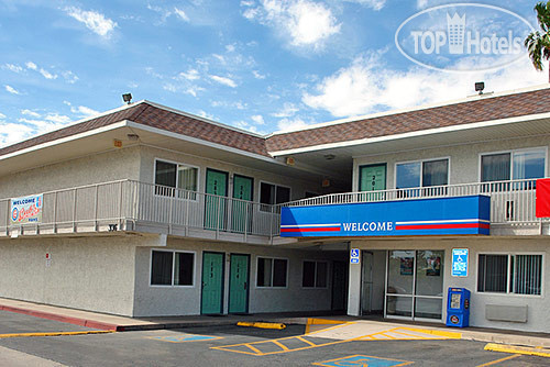 Фотографии отеля  Motel 6 Mesa North 2*