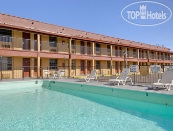 Фотографии отеля  Ramada Flagstaff East 3*