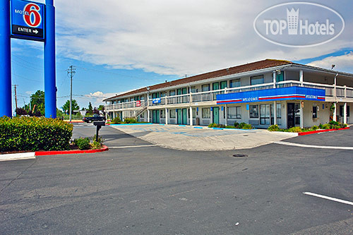 Фотографии отеля  Motel 6 Medford North 2*