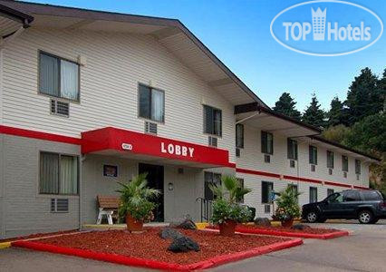 Фотографии отеля  Econo Lodge Madison 2*