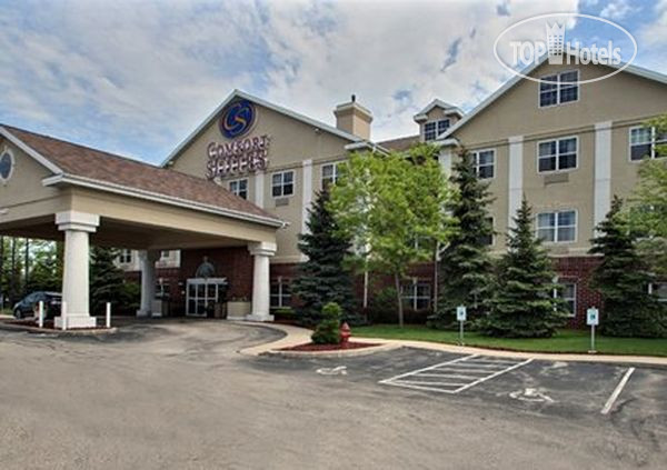 Фотографии отеля  Comfort Suites Milwaukee Airport 3*