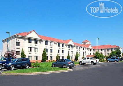 Фотографии отеля  Econo Lodge Denver International Airport 2*