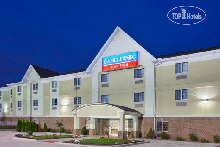 Фотографии отеля  Candlewood Suites South Bend Airport 2*