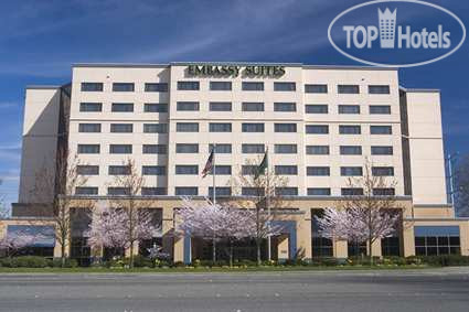 Фотографии отеля  Embassy Suites Seattle - Tacoma International Airport 4*