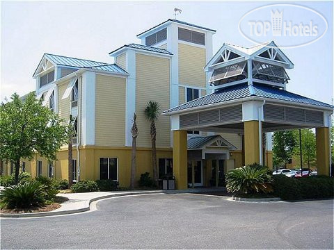 Фотографии отеля  Holiday Inn Express Charleston (US 17 & I-526) 2*