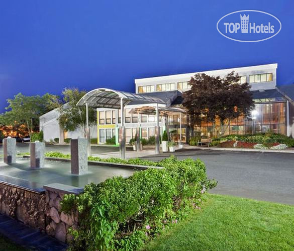 Фотографии отеля  Holiday Inn Cape Cod - Hyannis 3*