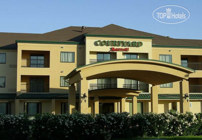 Фотографии отеля  Courtyard by Marriott Brownsville 2*