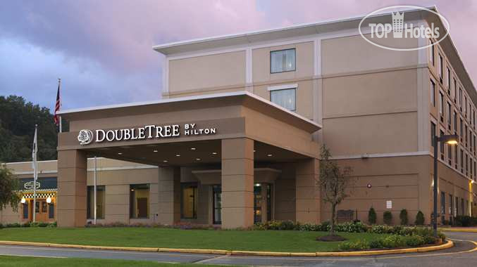 Фотографии отеля  DoubleTree by Hilton Hotel Mahwah 3*