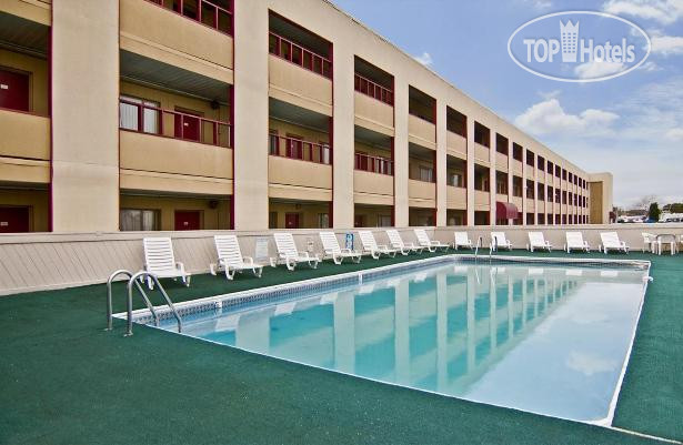 Фотографии отеля  Americas Best Value Inn Neptune 2*