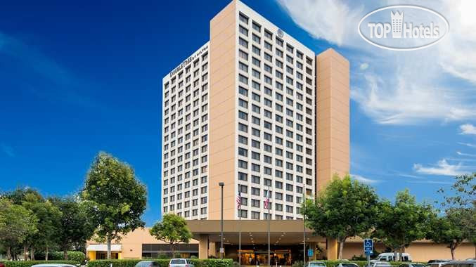 Фотографии отеля  DoubleTree by Hilton Hotel Anaheim - Orange County 3*