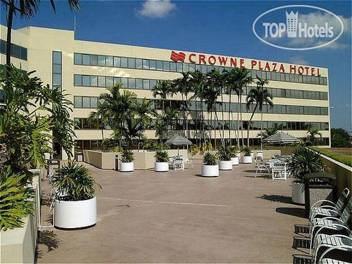 Фотографии отеля  Crowne Plaza Miami Airport 3*