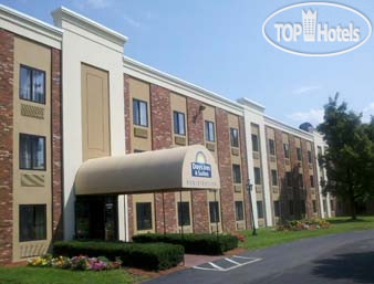 Фотографии отеля  Days Inn And Suites Plattsburgh 2*