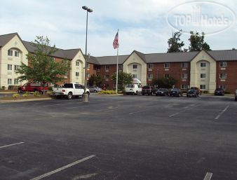 Фотографии отеля  Hawthorn Suites by Wyndham Greensboro 2*