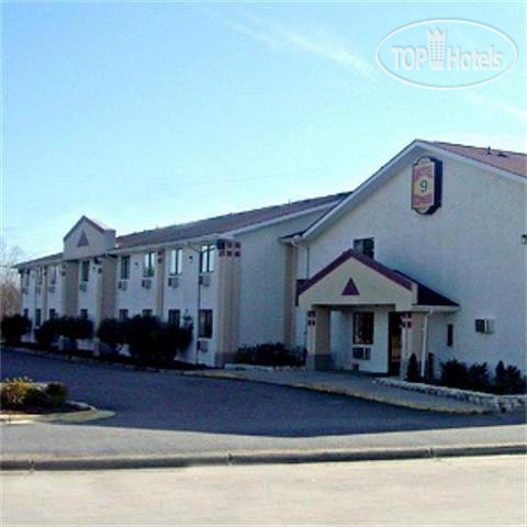 Фотографии отеля  Country Hearth Inn and Suites Rocky Mount  2*