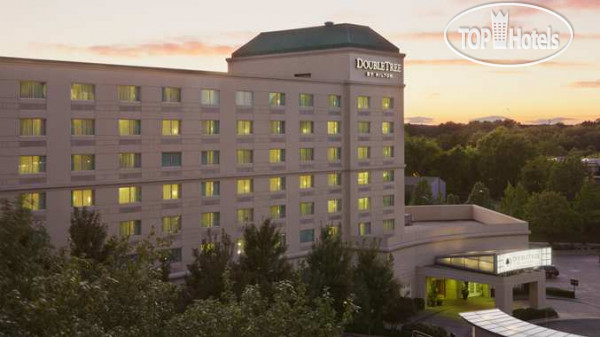 Фотографии отеля  DoubleTree by Hilton Hotel Charlotte 3*