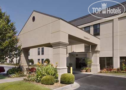 Фотографии отеля  Hampton Inn Lagrange near Callaway Gardens 3*