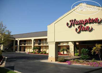 Фотографии отеля  Hampton Inn Macon - I-475 3*