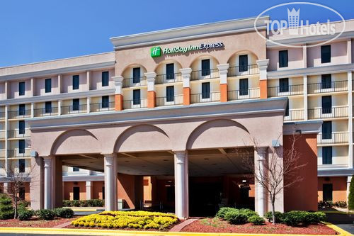 Фотографии отеля  Holiday Inn Express Atlanta Airport 2*