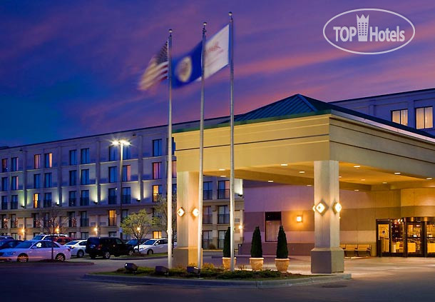 Фотографии отеля  Marriott Minneapolis Airport 3*