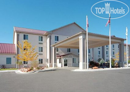 Фотографии отеля  Comfort Inn & Suites Riverton 2*