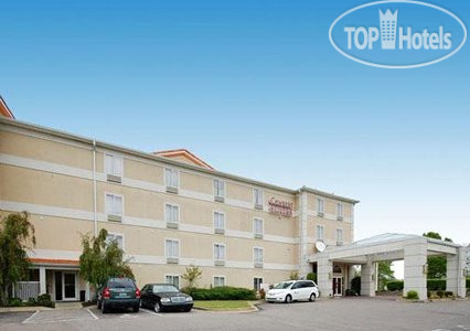 Фотографии отеля  Comfort Suites I-240 East-Airport 2*