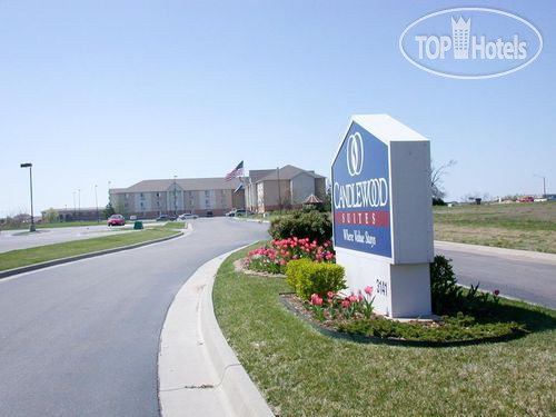 Фотографии отеля  Candlewood Suites Wichita-Northeast 2*