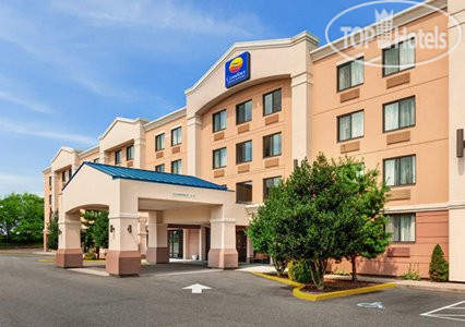 Фотографии отеля  Comfort Inn & Suites Meriden 3*