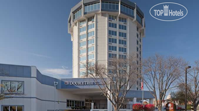 Фотографии отеля  DoubleTree by Hilton Hotel Jefferson City 3*