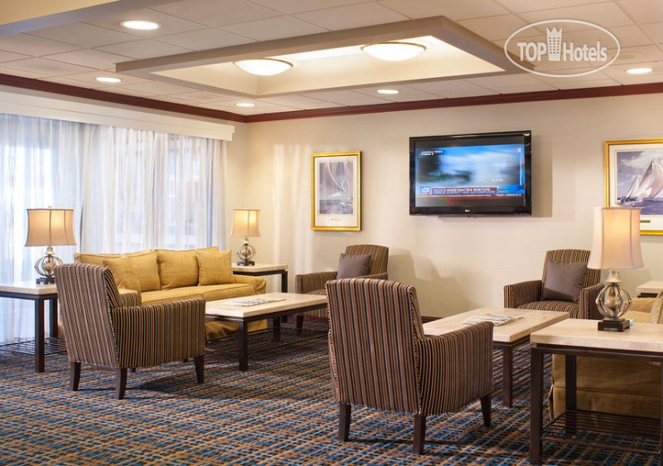 Фотографии отеля  Holiday Inn Express Middletown/Newport 2*