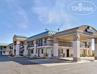 Фотографии отеля  Days Inn Oklahoma City West 2*