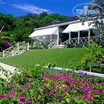 Round Hill Hotel & Villas 